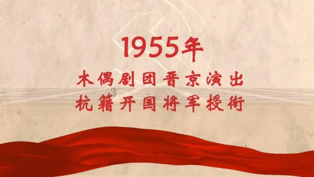 她是爱丽丝梦游仙境的原型，一个忧郁的小女孩，被作者拍了7年